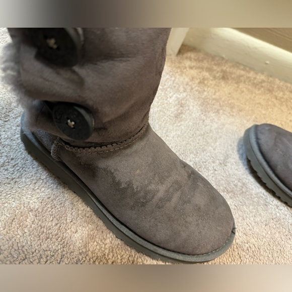 UGG Bailey Button Triplet II Boot - size 8 - FOLDABLE multiple ways to wear! - Picture 2 of 13